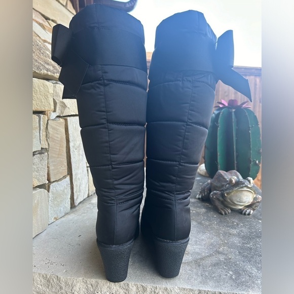 Kate Spade Cagney Wedge black quilted boots with pink lining Sz-7.  E - Picture 4 of 14